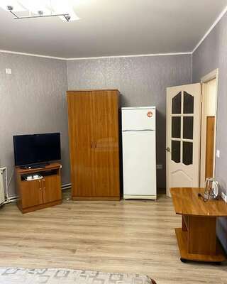 Гостиница Век Анапа Улучшенный четырехместный номер-9